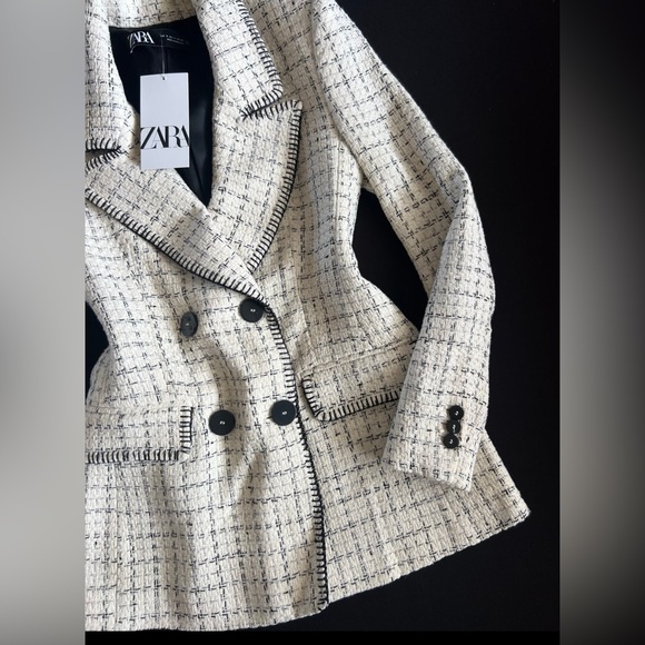 Zara Women's Cream Tweed Blazer - Picture 3 of 11